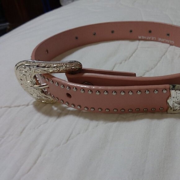 Nocona Belt Co. girls leather pink belt with silver tone buckle and rhinestones - Picture 1 of 9